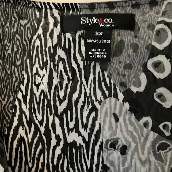 🛍 2/$15 Style & Co. Blouse - Picture 3 of 6